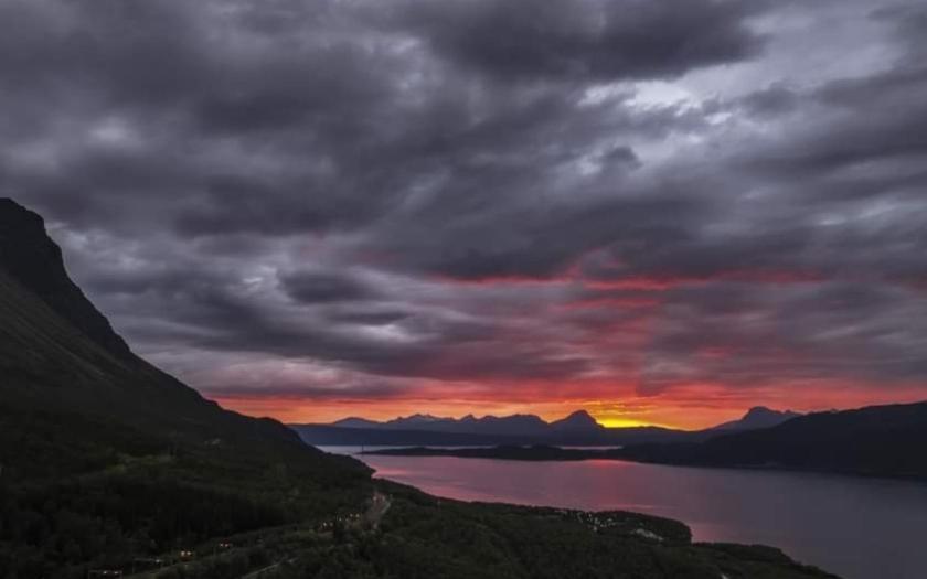 Koselig Leilighet I Narvik Sentrum 5 Soveplasser Gratis Parkering Og Gratis Internett エクステリア 写真